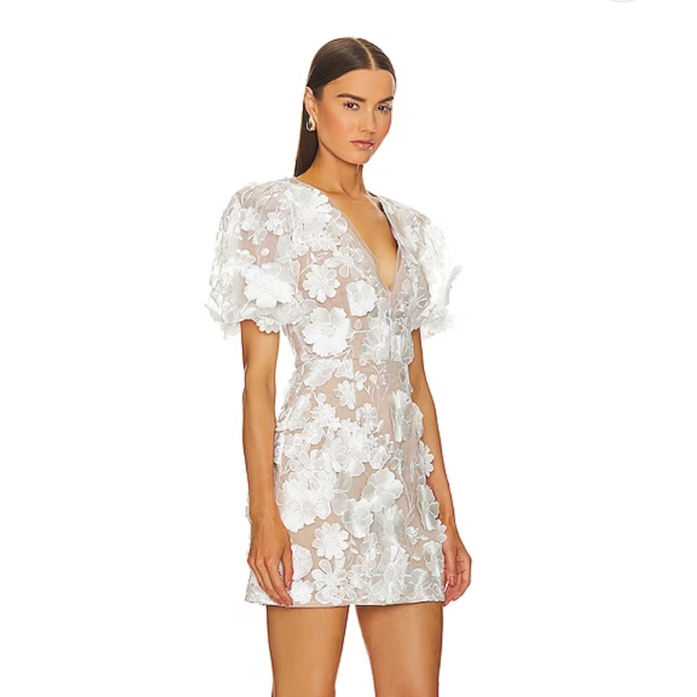 Elliatt Zayla Mini Dress in Ivory/Nude - worn once!
